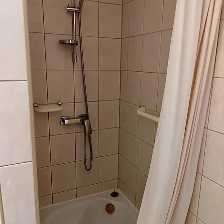 Aparthotel 303 Dwuosobowy Z Prywatna Lazienka - Piotrkowska 262-264 Lodž
